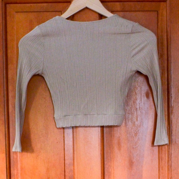 NWOT Light Brown Criss Cross Crop Shirt - Picture 2 of 2